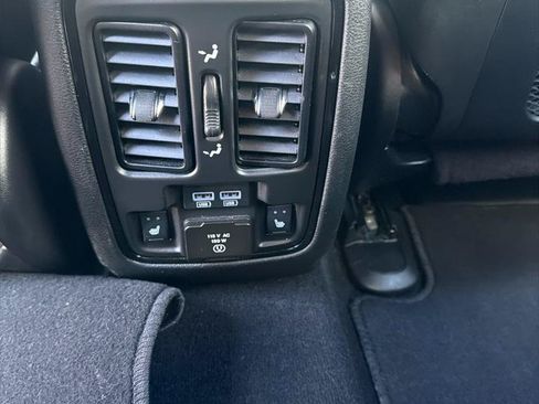 Used 2025 Dodge Durango R/T w/ Blacktop Package AWD/4WD image 7