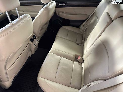 Used 2018 Subaru Outback 2.5i Limited image 28