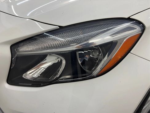 Used 2019 Mercedes-Benz GLA 250 4MATIC image 31