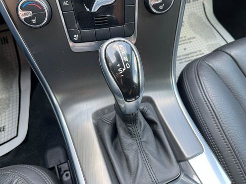 Used 2014 Volvo XC60 T6 image 33