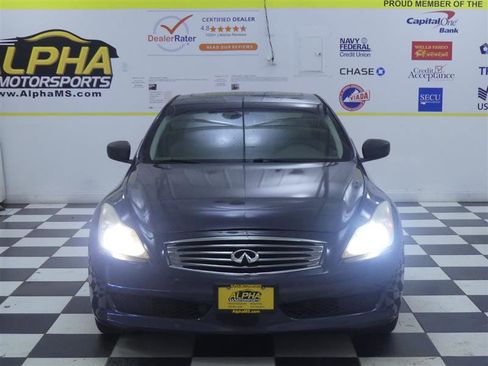 Used 2010 INFINITI G37 x w/ Premium Pkg image 2