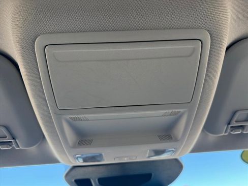 Used 2021 Ford Escape SE w/ Cold Weather Package image 18