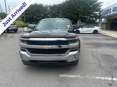 Used 2018 Chevrolet Silverado 1500 LT w/ All Star Edition AWD/4WD image 9