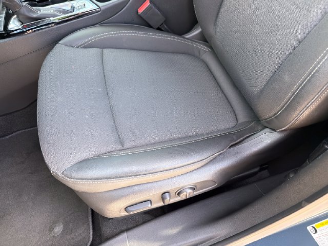 Used 2024 Buick Encore GX Preferred w/ Comfort Package FWD image 20