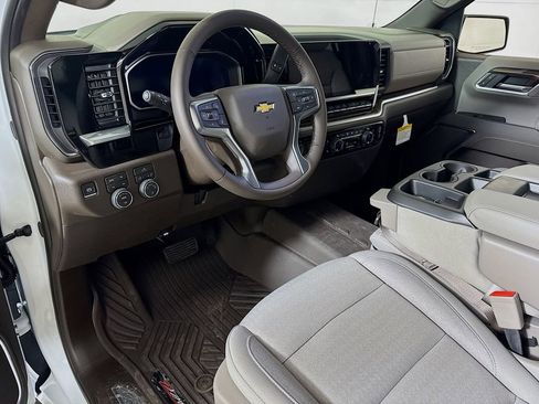 New 2026 Chevrolet Silverado 1500 LT w/ Z71 Off-Road Package image 5