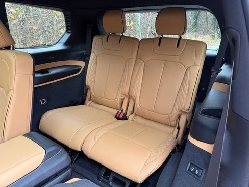 New 2025 Jeep Grand Cherokee L Summit image 17