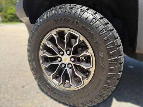 Certified 2018 Chevrolet Colorado ZR2 AWD/4WD image 24