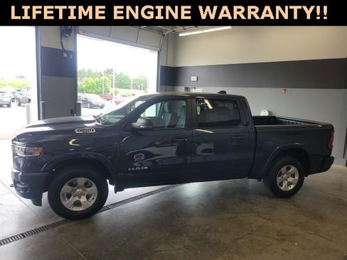 New 2025 RAM 1500 Big Horn image 6