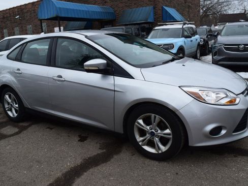 Used 2013 Ford Focus SE image 4