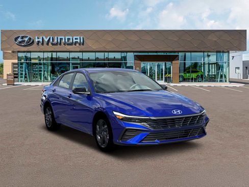 New 2026 Hyundai Elantra Sport image 11