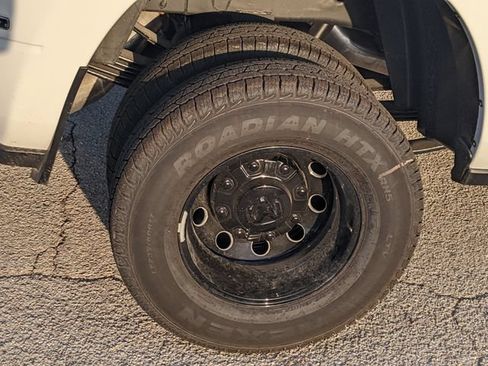 New 2026 RAM 3500 Big Horn AWD/4WD image 8
