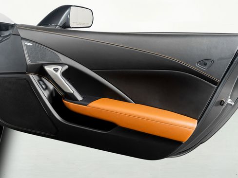 Used 2015 Chevrolet Corvette Stingray Coupe w/ 2LT Preferred Equipment Group image 43