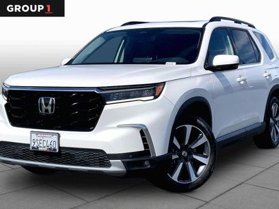 Used 2025 Honda Pilot Touring