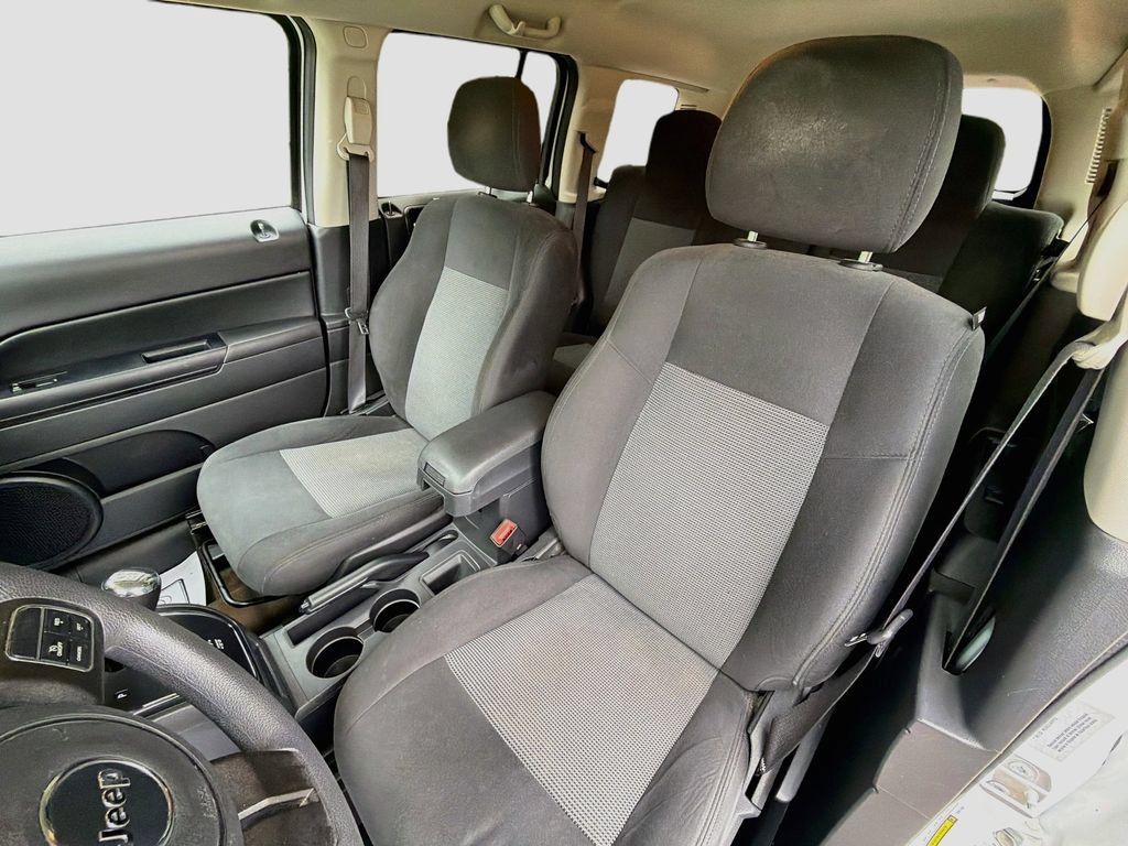 Used 2016 Jeep Patriot Sport w/ Power Value Group FWD image 19
