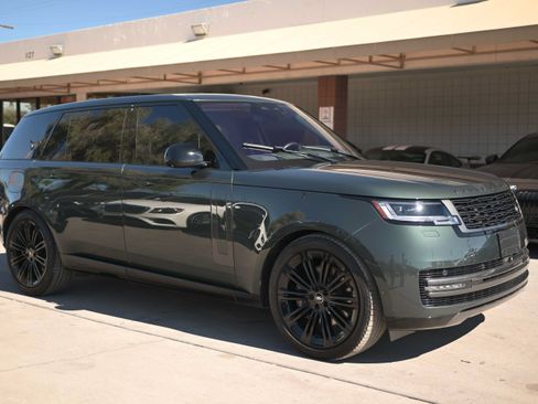 Used 2023 Land Rover Range Rover Long Wheelbase SE AWD/4WD image 5