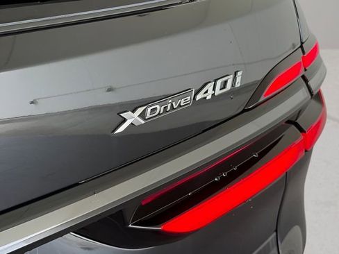 Used 2026 BMW X7 xDrive40i w/ M Sport Package image 13