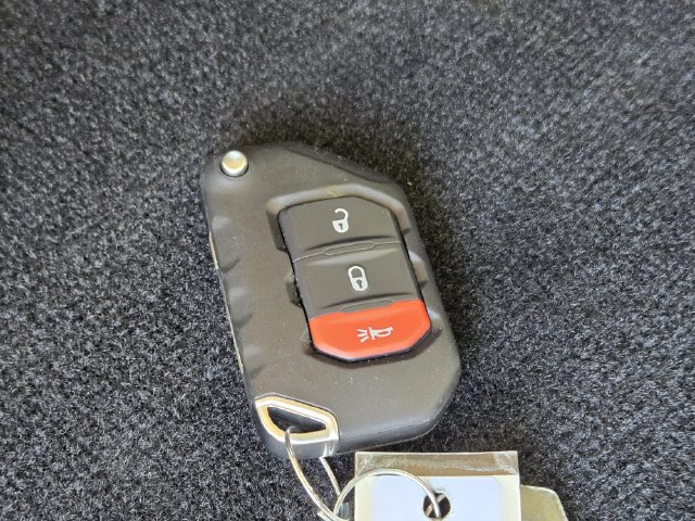 Used 2023 Jeep Wrangler Unlimited Rubicon 4xe AWD/4WD image 37