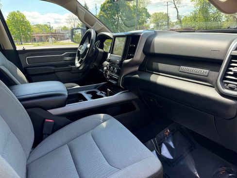 Used 2019 RAM 1500 Big Horn AWD/4WD image 31