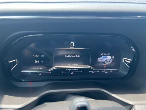 Certified 2023 GMC Yukon Denali w/ Denali Reserve Package AWD/4WD image 36