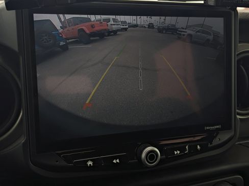 Used 2020 Jeep Wrangler Sport AWD/4WD image 10