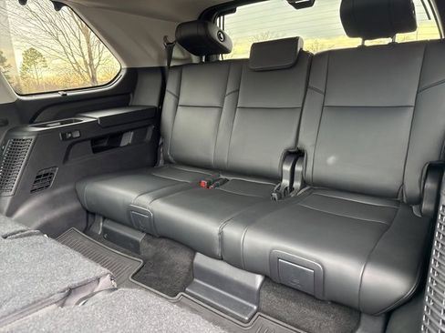 Used 2023 Toyota Sequoia Limited image 11
