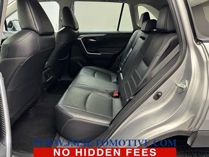 Used 2021 Toyota RAV4 XLE Premium AWD/4WD image 15