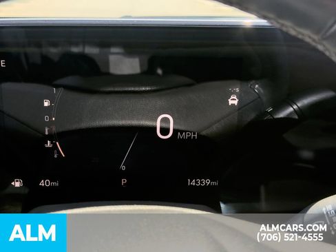 Used 2024 Buick Envista Sport Touring FWD image 31