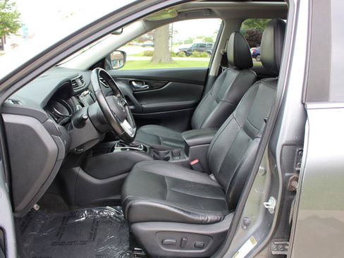 Used 2018 Nissan Rogue SL w/ Premium Package AWD/4WD image 13