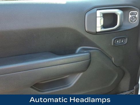 Used 2022 Jeep Wrangler Unlimited Sport image 16