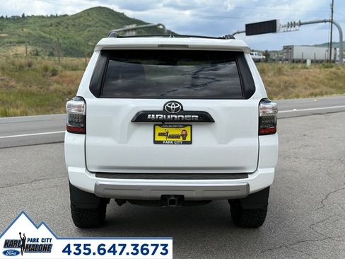 Used 2020 Toyota 4Runner TRD Off-Road AWD/4WD image 4