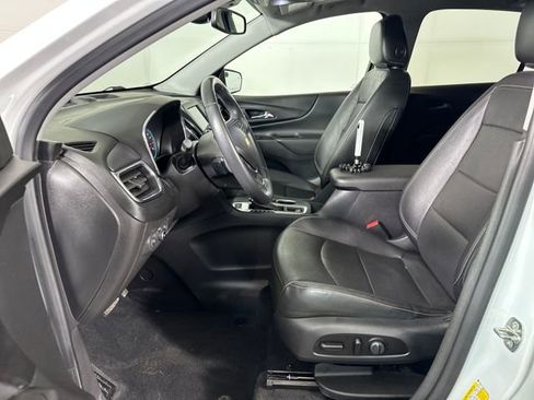 Used 2020 Chevrolet Equinox LT w/ Sport Edition image 16
