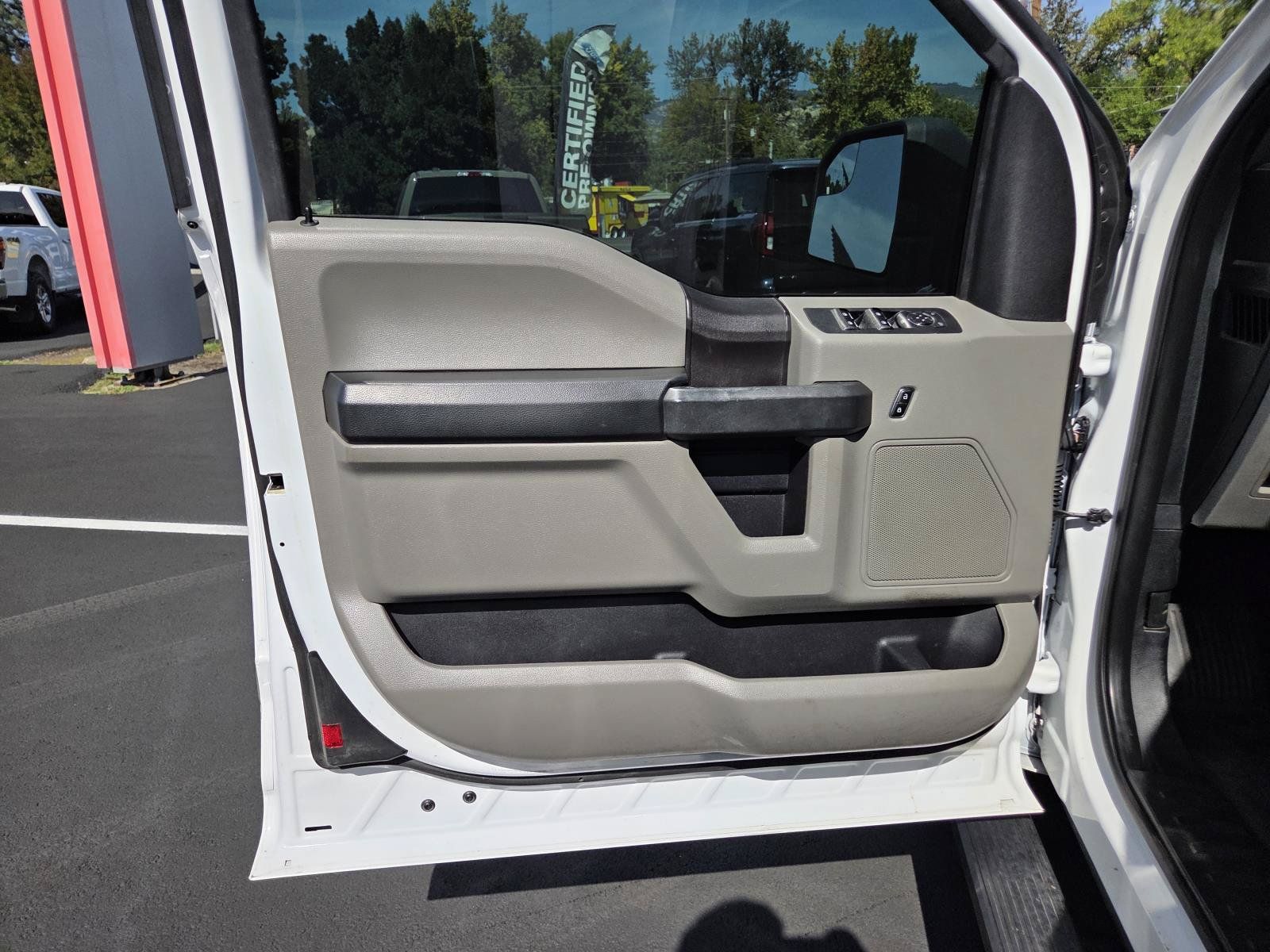 Used 2019 Ford F150 XL w/ Equipment Group 101A Mid AWD/4WD image 11