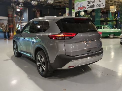 Used 2022 Nissan Rogue Platinum w/ Head-Up Display Package AWD/4WD image 10
