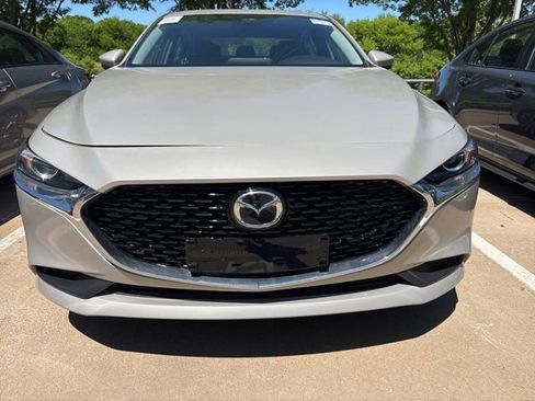 Used 2025 MAZDA MAZDA3 s FWD image 2