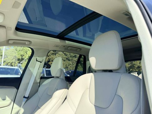 Certified 2025 Volvo XC90 B6 Plus w/ Protection Package image 13