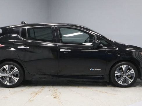 Certified 2018 Nissan Leaf SL w/ SL Technology Package FWD image 12