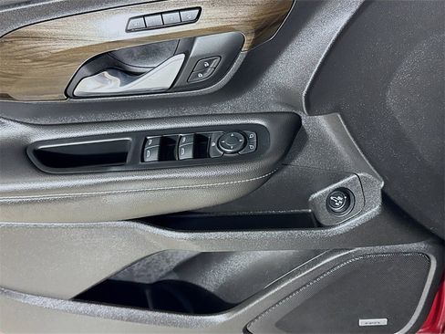 Used 2019 GMC Terrain Denali w/ Advanced Safety Package image 16