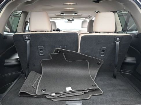 Used 2022 Honda Pilot Touring image 17