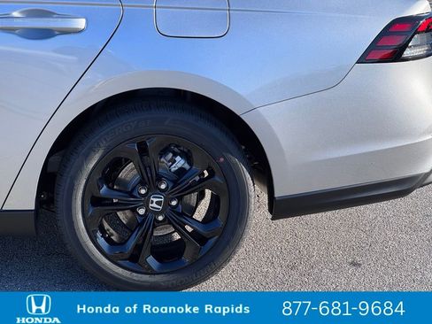 New 2025 Honda Accord SE image 34