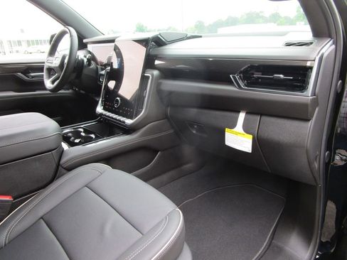 New 2026 GMC Yukon Elevation w/ Elevation Premium Package RWD image 25