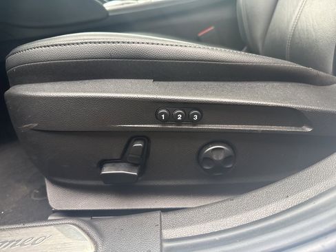 Used 2021 Alfa Romeo Giulia Ti w/ Active Assist 2 Package TI image 28