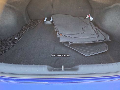 Used 2025 Hyundai Elantra Limited image 35