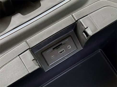 Used 2021 Chevrolet Silverado 1500 LT Trail Boss w/ Convenience Package II image 34