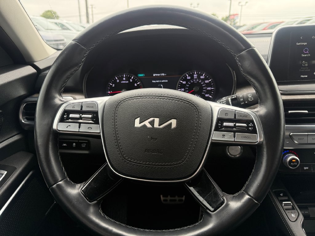 Used 2022 Kia Telluride SX w/ Nightfall Edition Package AWD/4WD image 28