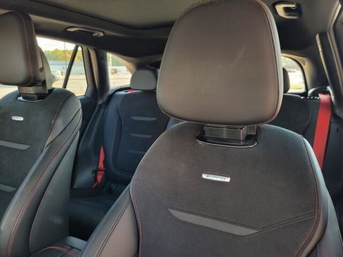 Used 2025 Mercedes-Benz GLC 43 AMG 4MATIC image 29