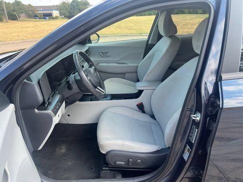 Used 2024 Hyundai Kona SEL AWD/4WD image 6