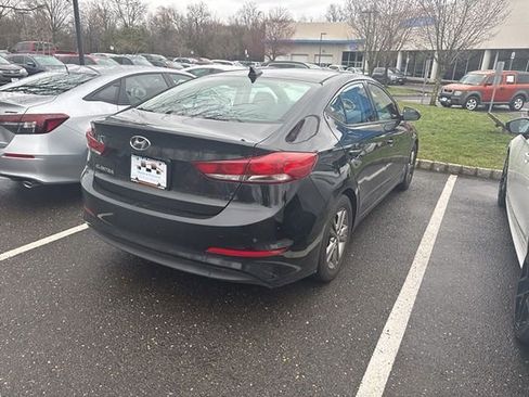 Used 2017 Hyundai Elantra Value Edition image 7