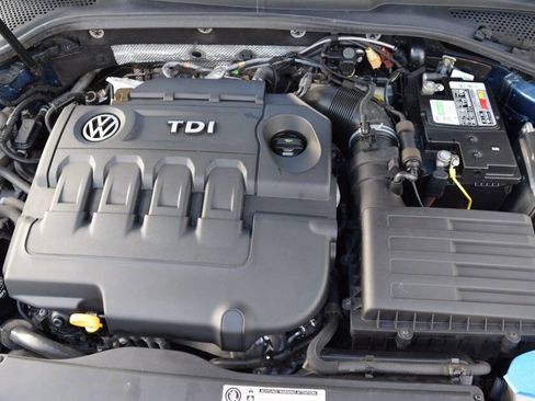 Used 2015 Volkswagen Golf TDI SE w/ Lighting Package FWD image 93