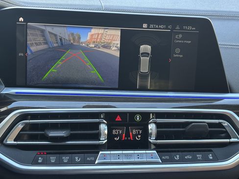 Used 2023 BMW X5 xDrive40i w/ M Sport Package image 17