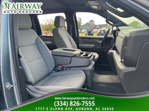 Used 2024 Chevrolet Silverado 2500 LT w/ Safety Package AWD/4WD image 12